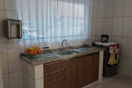 Sobrado à venda com 2 quartos, sendo 1 suíte, em Jardim Luciana, Itaquaquecetuba, SP