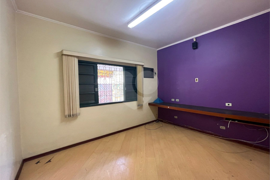 Sobrado à venda com 4 quartos, sendo 1 suíte, em Vila Guilherme, São Paulo, SP