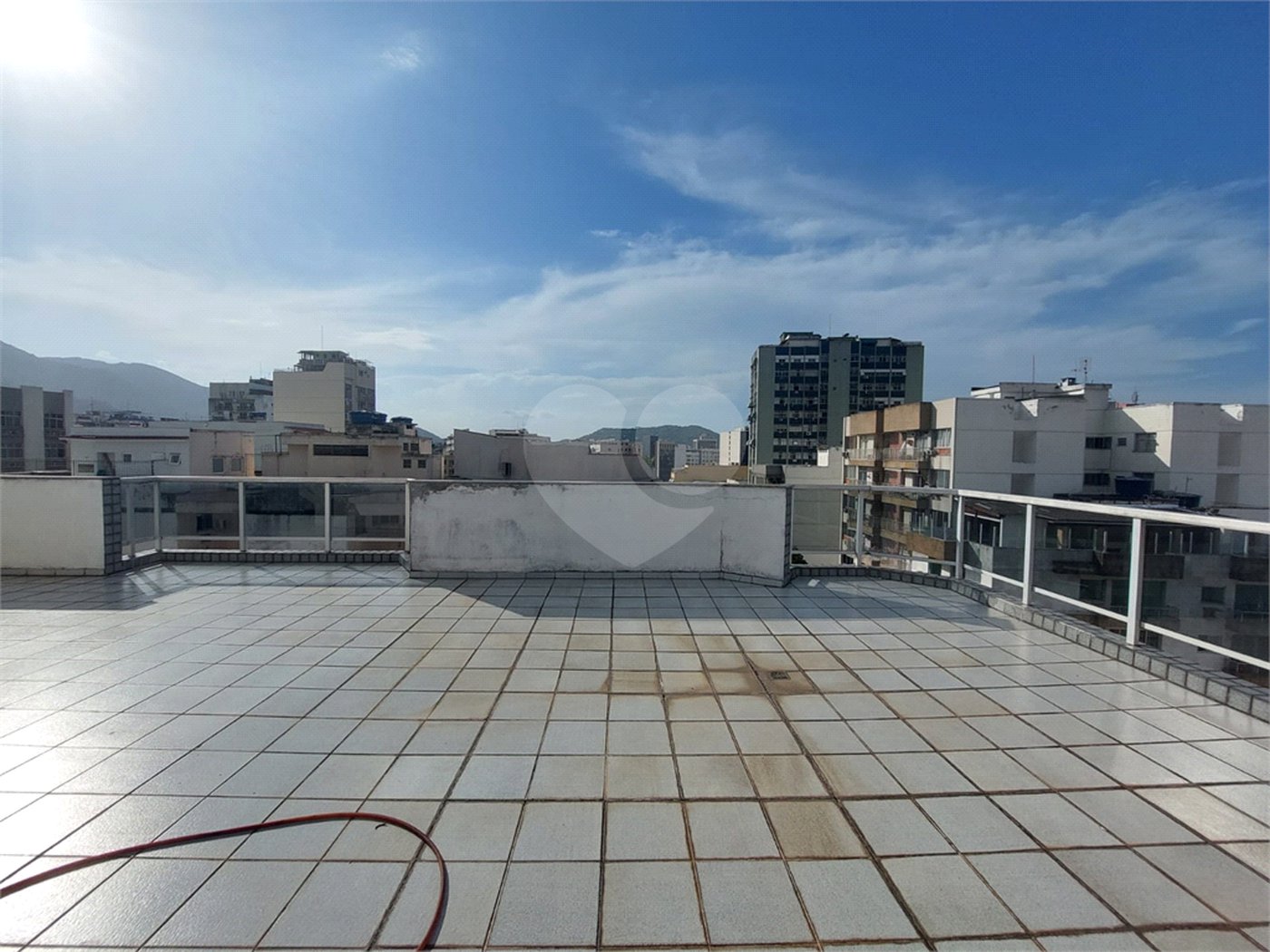 Cobertura à venda com 2 quartos, sendo 1 suíte,  em Tijuca, Rio de Janeiro, RJ