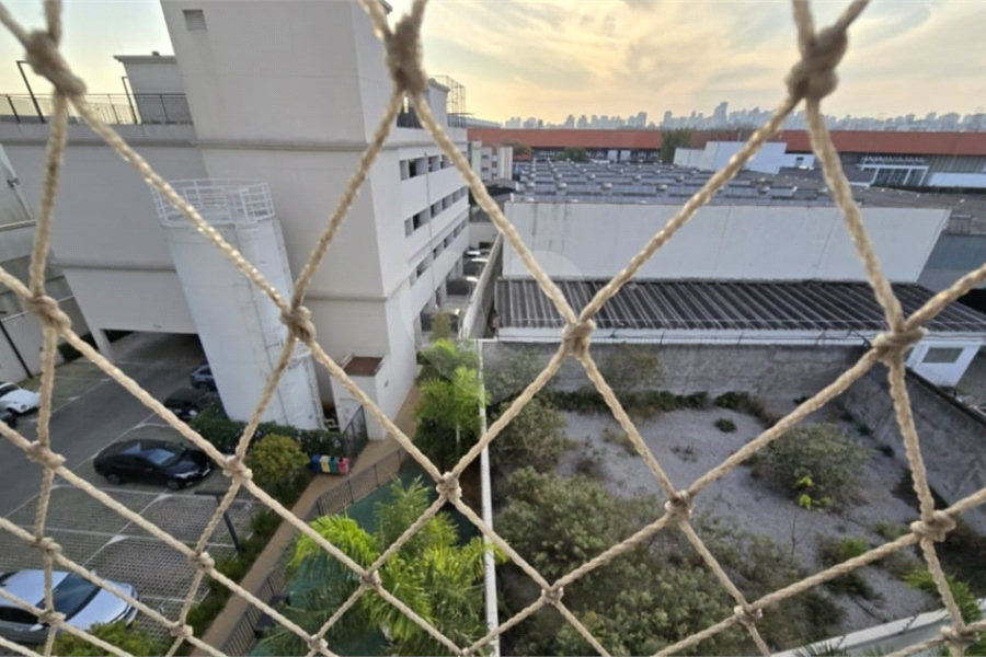 Apartamento à venda com 3 quartos, sendo 1 suíte,  em Vila Guilherme, São Paulo, SP