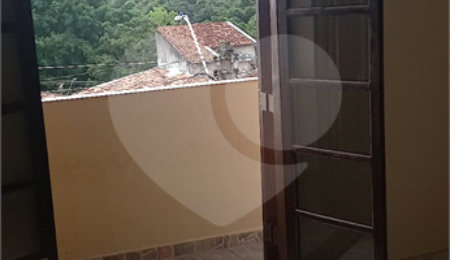 Casa à venda com 3 quartos, sendo 1 suíte, em Bosque dos Eucaliptos, São José dos Campos, SP