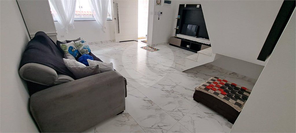 Sobrado à venda com 4 quartos, sendo 1 suíte, em Tremembé, São Paulo, SP