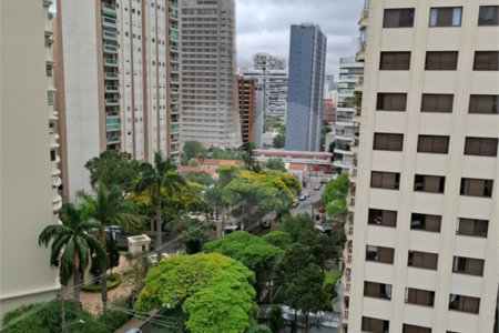 Apartamento à venda com 4 quartos, sendo 2 suítes,  em Brooklin Paulista, São Paulo, SP