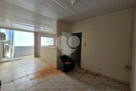 Casa à venda com 3 quartos, sendo 1 suíte, em Vila José Salem, Itapetininga, SP