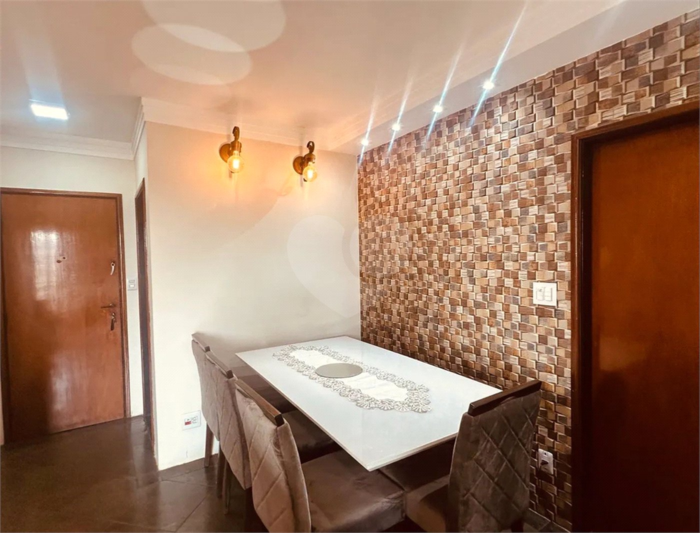 Apartamento à venda com 3 quartos, sendo 1 suíte, no Centro, Ribeirão Preto, SP