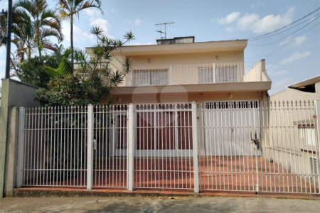 Casa à venda com 7 quartos, sendo 1 suíte, em Lapa, São Paulo, SP