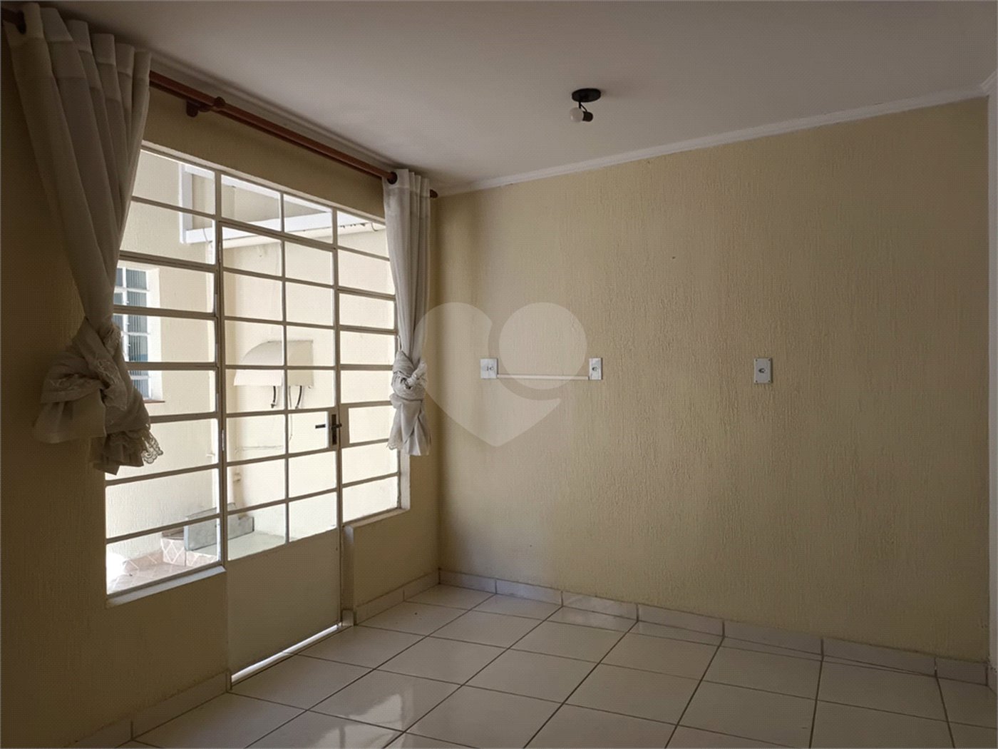Casa à venda com 4 quartos em Vila Hamburguesa, São Paulo, SP