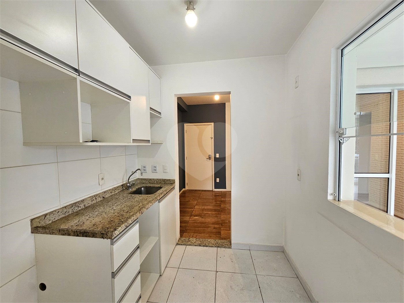 Apartamento à venda com 2 quartos, sendo 1 suíte, em Alto da Boa Vista, São Paulo, SP