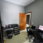 Casa à venda com 3 quartos, sendo 2 suítes,  no condomínio Residencial Marina, Itapetininga - SP