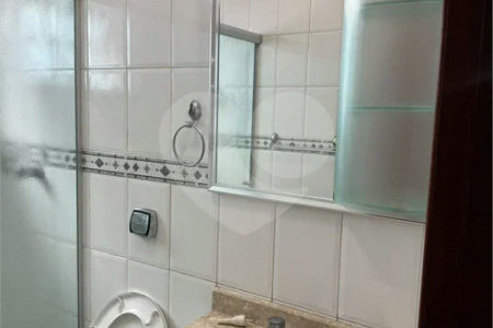 Sobrado à venda ou para alugar com 3 suítes em Vila Sônia, São Paulo, SP