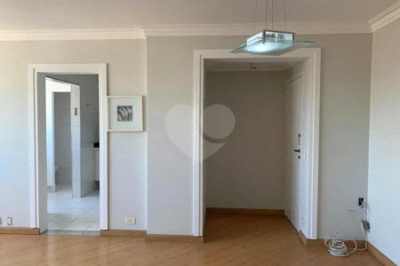 Apartamento à venda com 2 quartos em Vila Cordeiro, São Paulo, SP