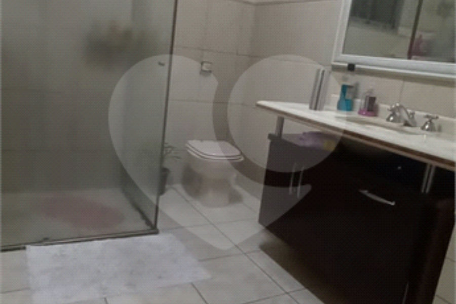 Sobrado à venda com 4 quartos em Horto Florestal, São Paulo, SP