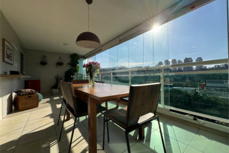 Apartamento à venda com 3 quartos, sendo 1 suíte, em Jardim Caravelas, São Paulo, SP