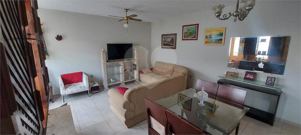 Sobrado à venda com 3 quartos, sendo 1 suíte,  em Vila Mogilar, Mogi das Cruzes, SP