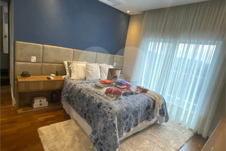 Casa à venda com 3 suítes no condomínio Hills, Arujá - SP