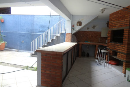 Sobrado à venda com 4 suítes em Santa Teresinha, São Paulo, SP