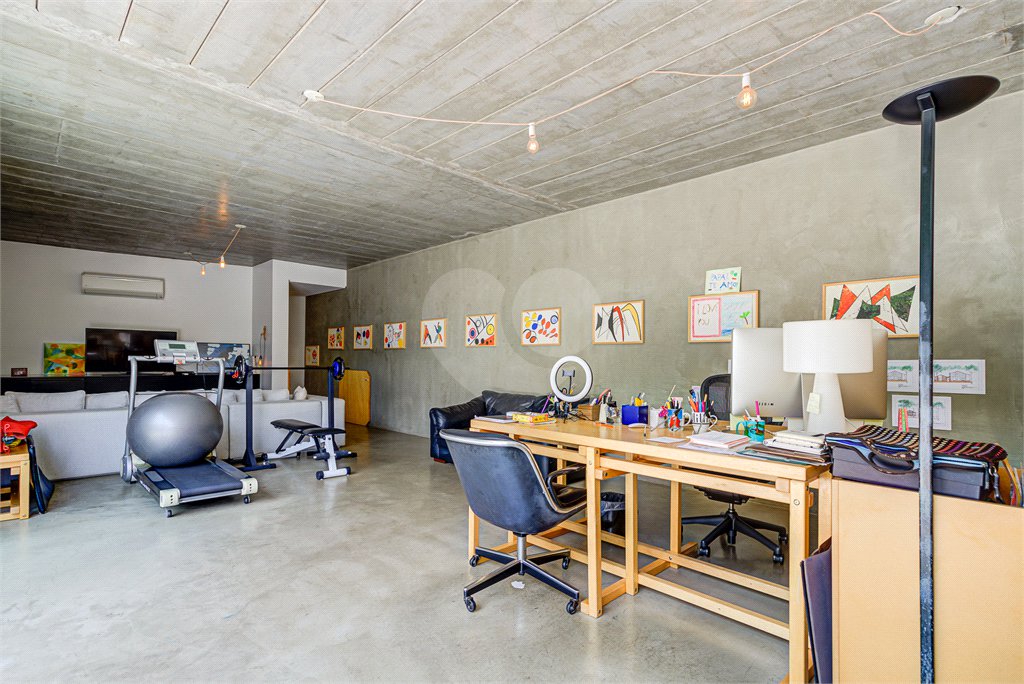 Casa à venda com 3 suítes em Alto da Boa Vista, São Paulo, SP