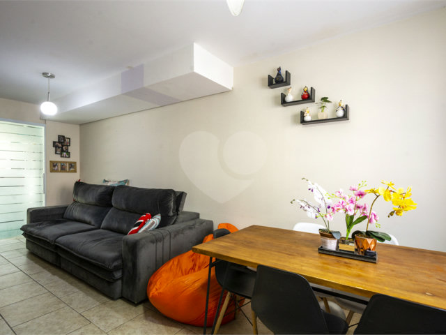 Casa à venda com 3 quartos, sendo 1 suíte,  no condomínio Inter Ville Condominium House, São Paulo - SP