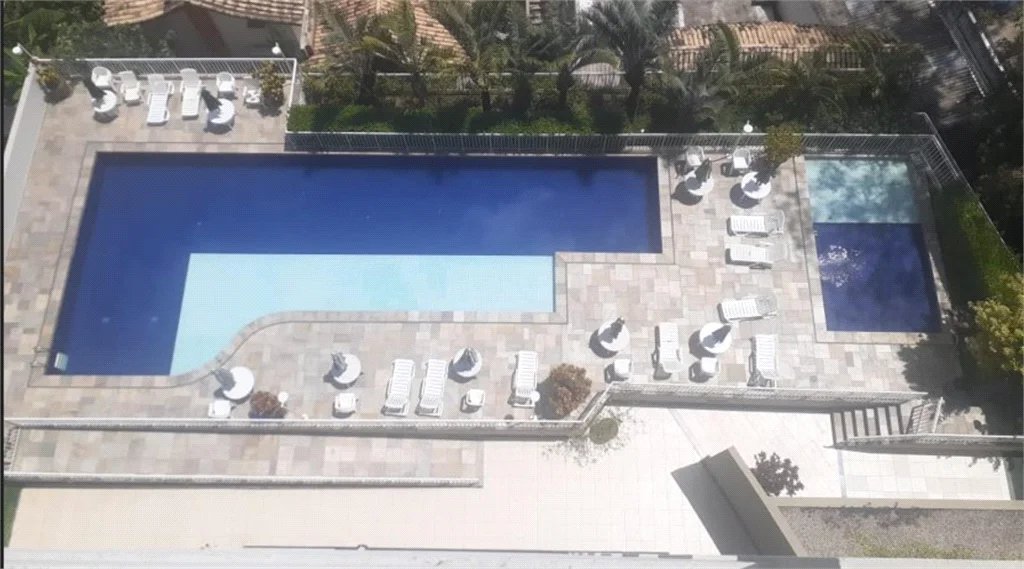 Apartamento à venda com 3 quartos, sendo 1 suíte,  em Vila Andrade, São Paulo, SP