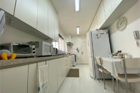 Apartamento à venda com 3 quartos, sendo 1 suíte, em Itaim Bibi, São Paulo, SP