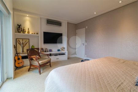 Apartamento à venda com 4 suítes em Campo Belo, São Paulo, SP
