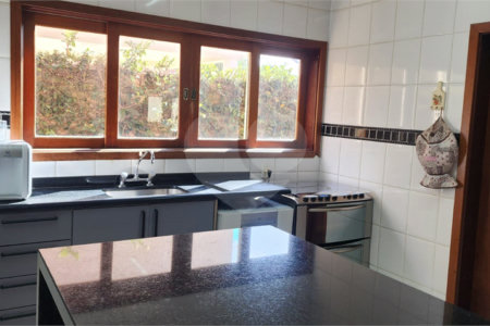 Casa à venda com 4 quartos, sendo 2 suítes, no condomínio Delle Stelle, Louveira - SP
