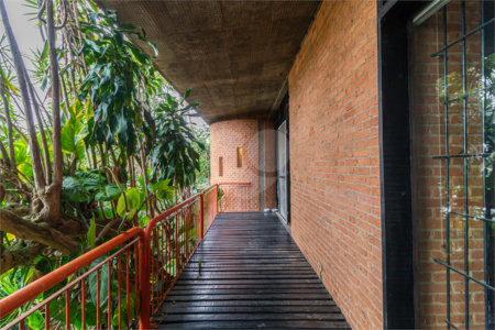 Casa à venda com 4 quartos, sendo 2 suítes, em Jardim Prudência, São Paulo, SP