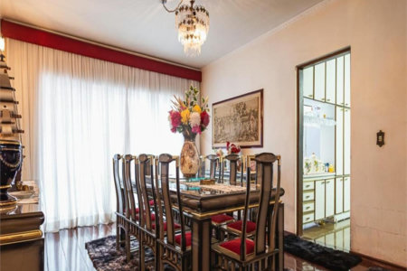 Casa à venda com 4 quartos, sendo 3 suítes,  em Osvaldo Cruz, São Caetano do Sul, SP