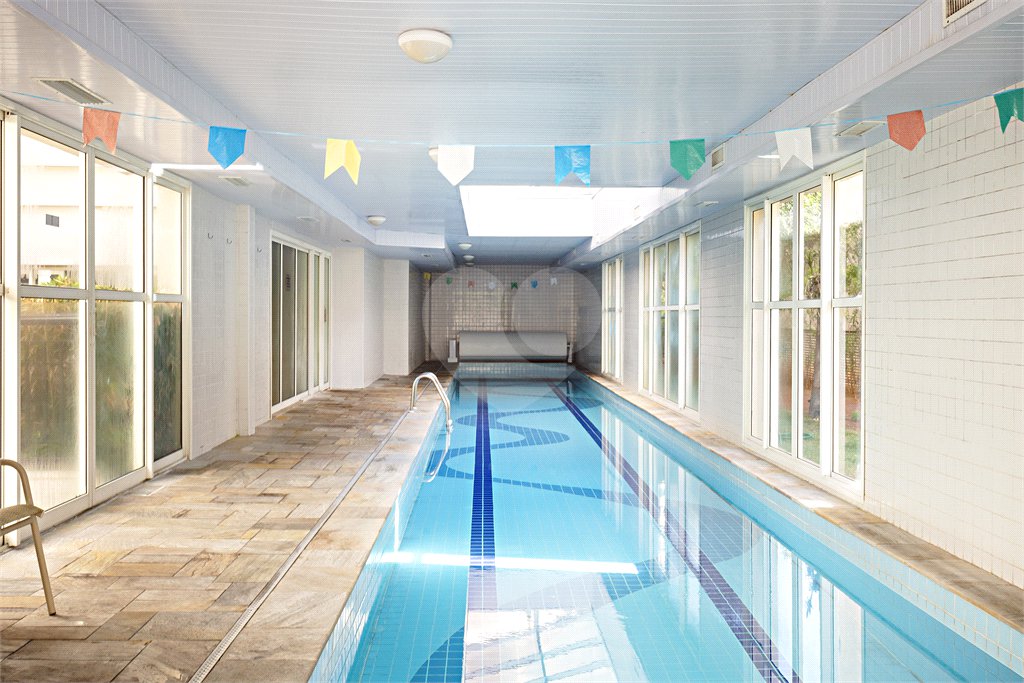 Apartamento à venda com 4 quartos, sendo 2 suítes, em Moema, São Paulo, SP