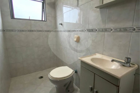 Casa à venda com 3 quartos, sendo 1 suíte, em Vila Valença, São Vicente, SP