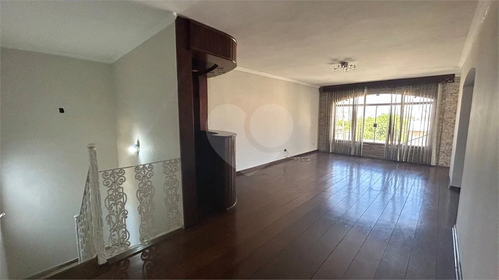 Venda Casa com 4 Dormitórios no Parque Santa Cecília