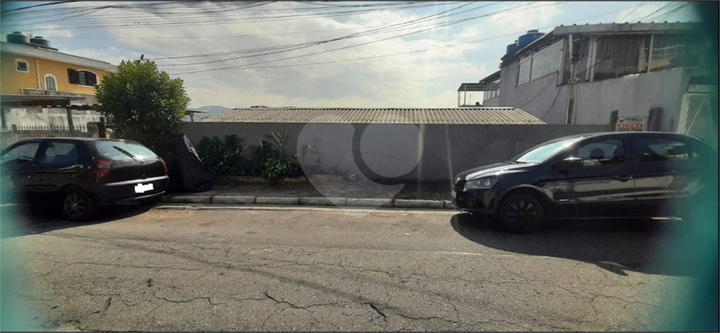 Terreno Casa Verde Alta 750 metros quadrados, sendo de frente 15 metros por 50 ao fundo com declive de aproximadamente 25%