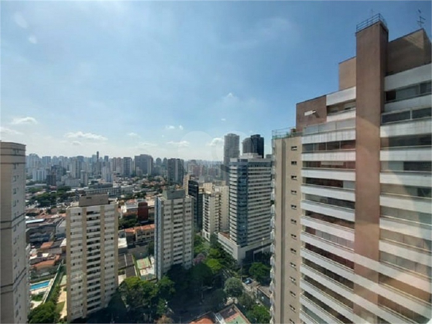 Apartamento Mobiliado de 48m² com Vista Incrível na Vila Gertrudes!