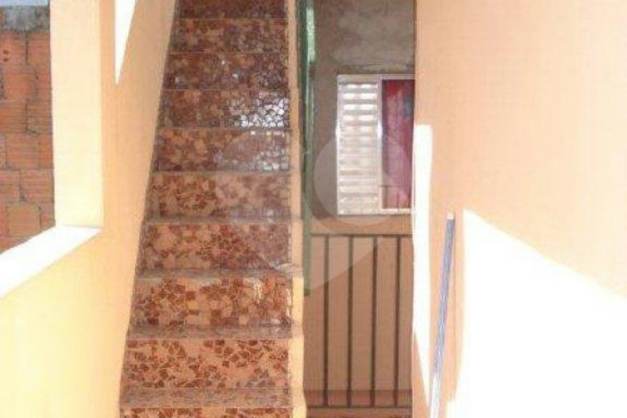 Sobrado à venda com 5 quartos, sendo 1 suíte, em Interlagos, São Paulo, SP