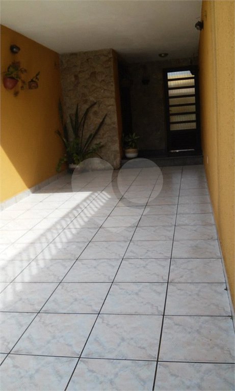 Sobrado à venda com 4 suítes em Vila Carrão, São Paulo, SP