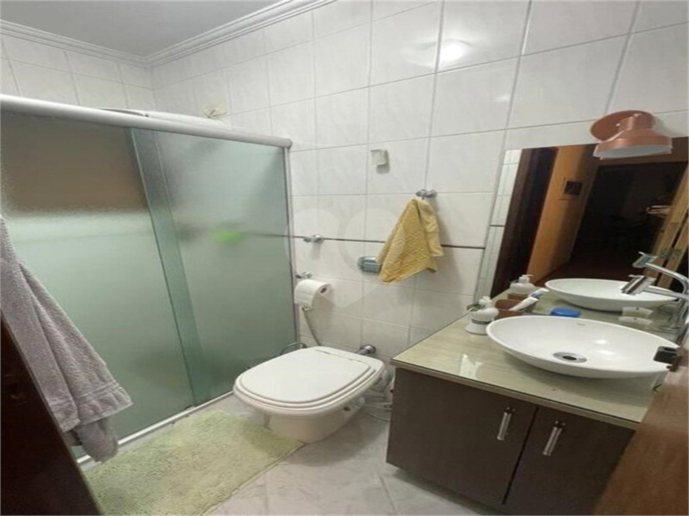 Casa à venda com 3 quartos, sendo 1 suíte, no condomínio Beatriz, São Paulo - SP