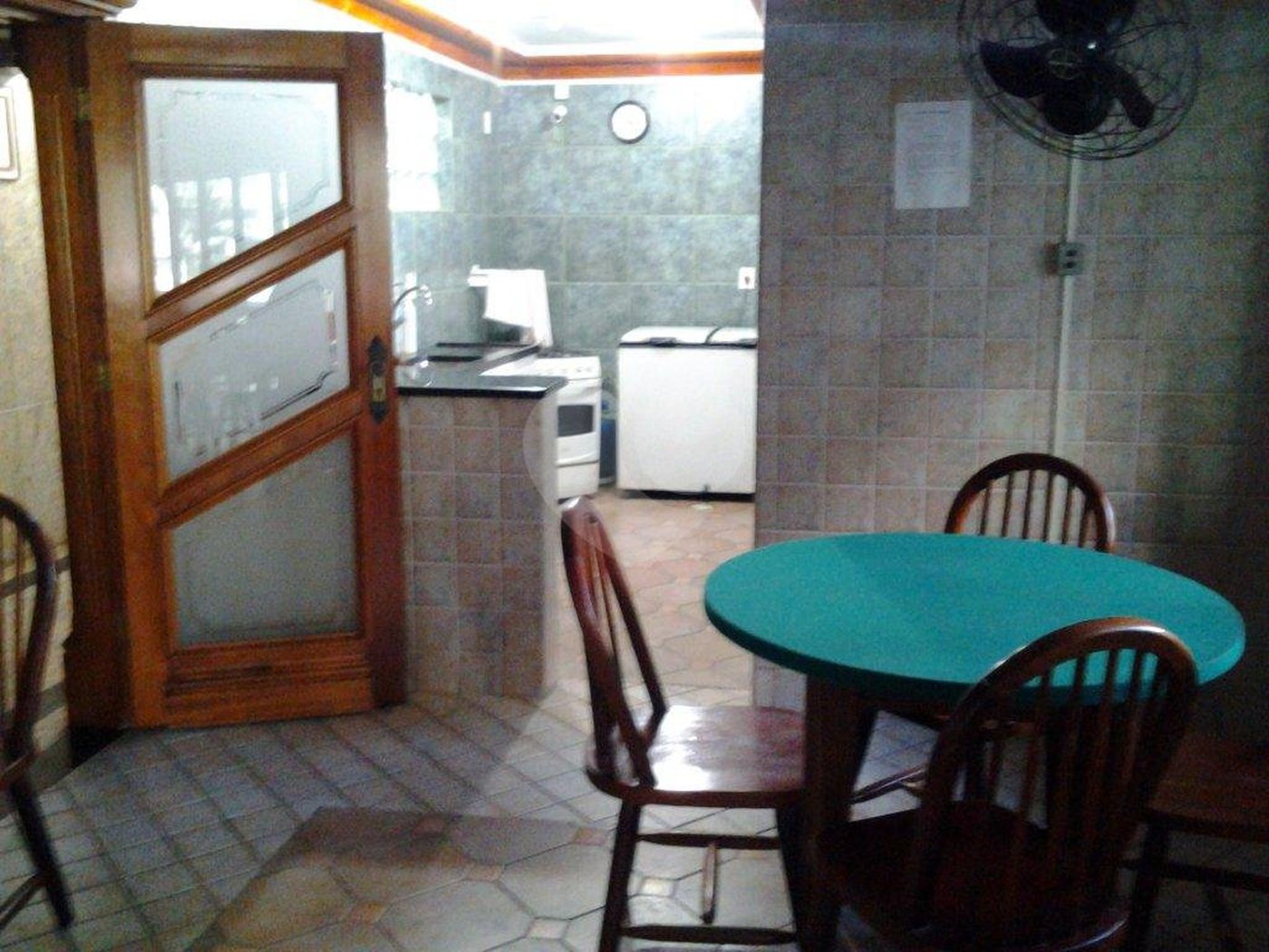 Apartamento à venda com 3 quartos, sendo 2 suítes, em Vila Tupi, Praia Grande, SP