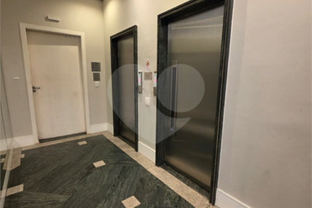 Apartamento à venda com 2 quartos, sendo 1 suíte, em Vila Olímpia, São Paulo, SP
