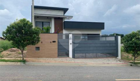 Casa à venda com 2 quartos, sendo 1 suíte, em Pinheirinho, Vinhedo, SP