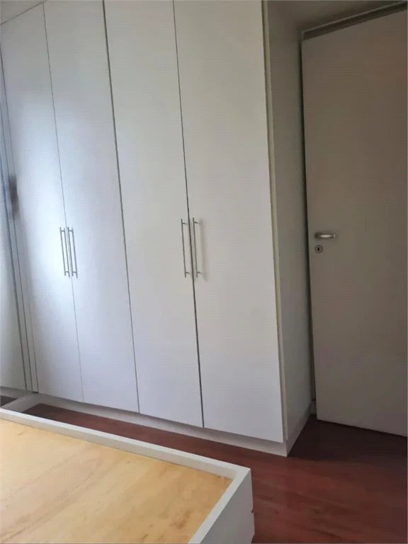 Apartamento à venda com 3 quartos, sendo 1 suíte, em Jardim Ester, São Paulo, SP