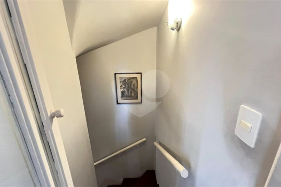 Casa à venda com 3 quartos, sendo 1 suíte, no condomínio Villagio Tramway, São Paulo - SP