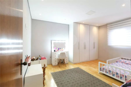 Casa à venda com 3 quartos, sendo 1 suíte, em Vila Maria Alta, São Paulo, SP