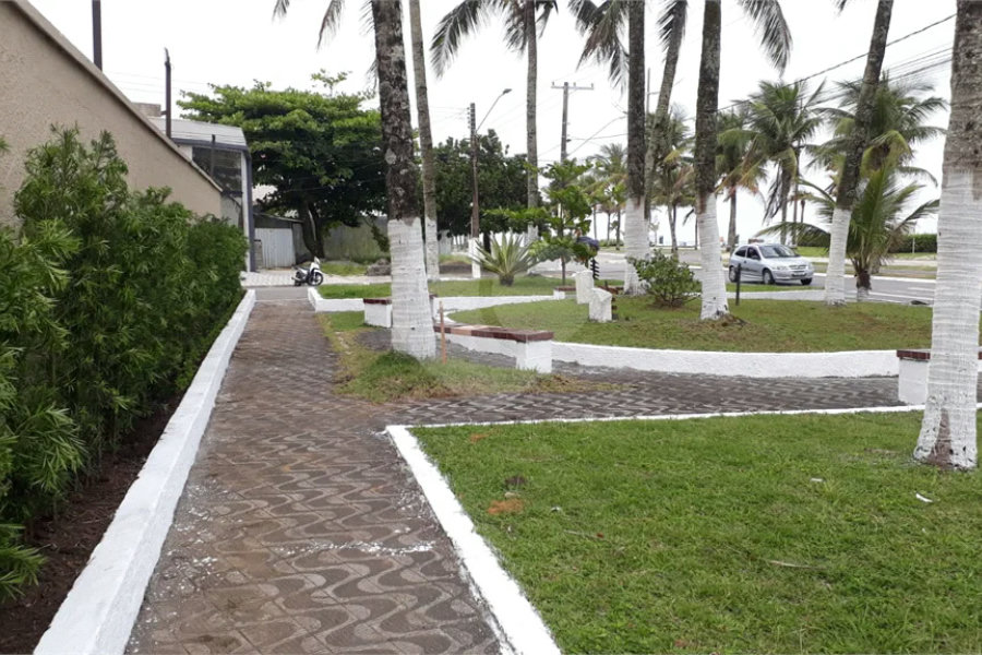 Apartamento à venda com 2 quartos, sendo 1 suíte, em Caiçara, Praia Grande, SP