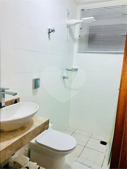 Casa à venda com 3 quartos, sendo 1 suíte, no condomínio Residencial Macaúba, Rondonópolis - MT