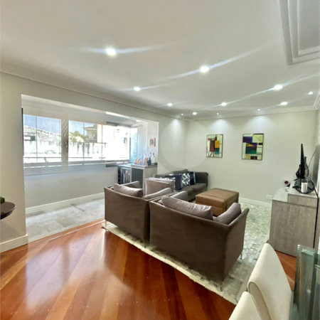 Apartamento à venda com 3 quartos, sendo 1 suíte,  em Jardim São Paulo(zona Norte), São Paulo, SP
