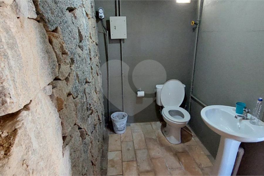Casa à venda com 3 quartos, sendo 2 suítes, no condomínio Alpes de Caieiras, Caieiras - SP