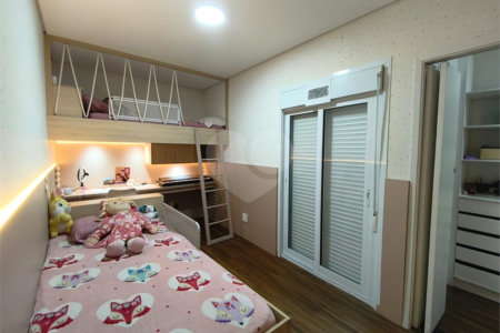 Casa à venda com 4 quartos, sendo 3 suítes, em Jardim Brasil (zona Norte), São Paulo, SP