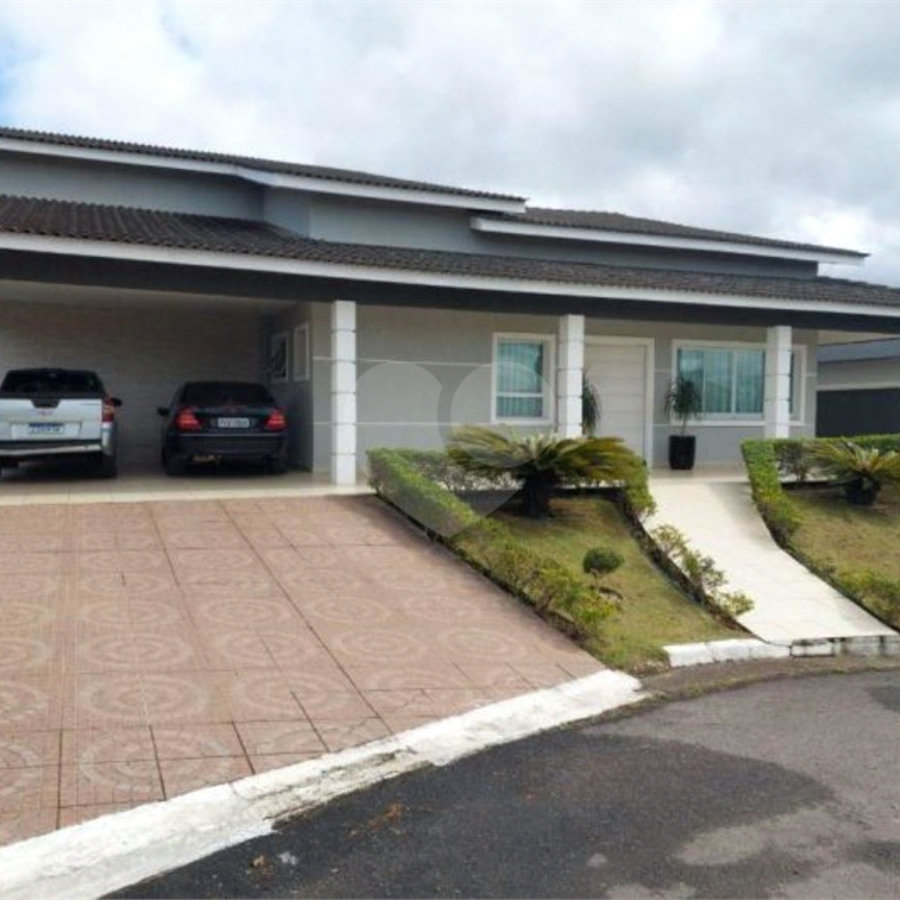 Condomínio à venda com 4 quartos, sendo 2 suítes, em Colinas do Paratehy, Mogi das Cruzes, SP