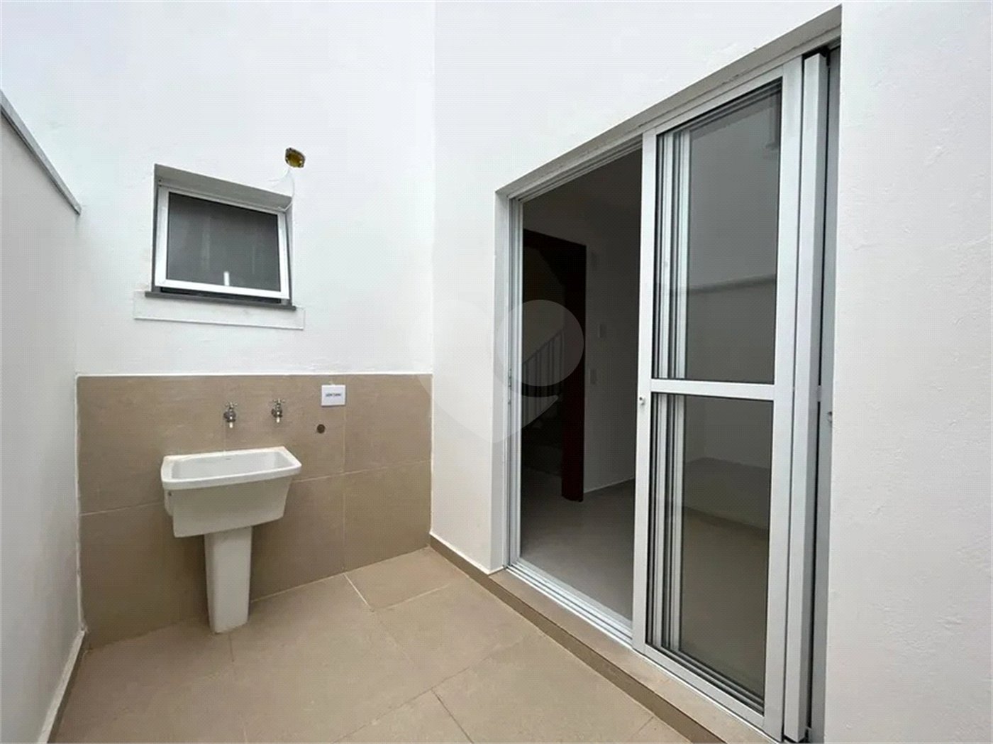 Casa à venda com 2 suítes no condomínio Residencial DI Luca, São Paulo - SP