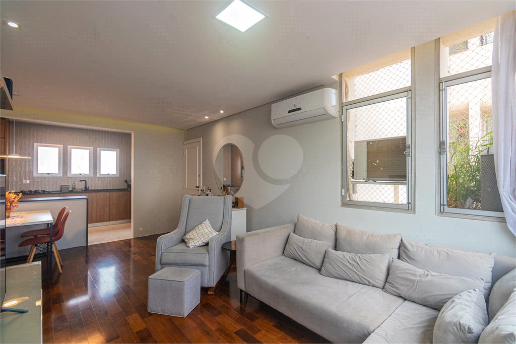 Apartamento à venda com 3 quartos, sendo 1 suíte, em Alto da Boa Vista, São Paulo, SP